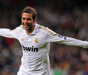 世界杯2026-欧冠决赛焦点战，太阳强势拿下老鹰，体育精神照亮人类共同战场