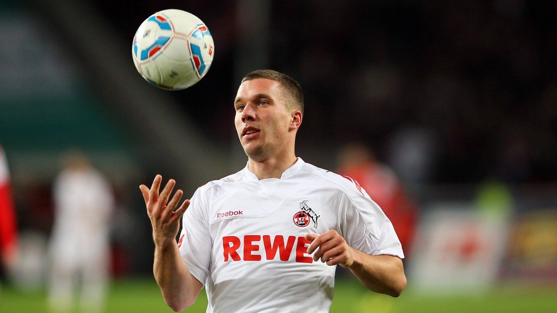 奥运周期关键战焦点战,洪都拉斯强行终结曼联,一场足球对商业帝国的逆袭